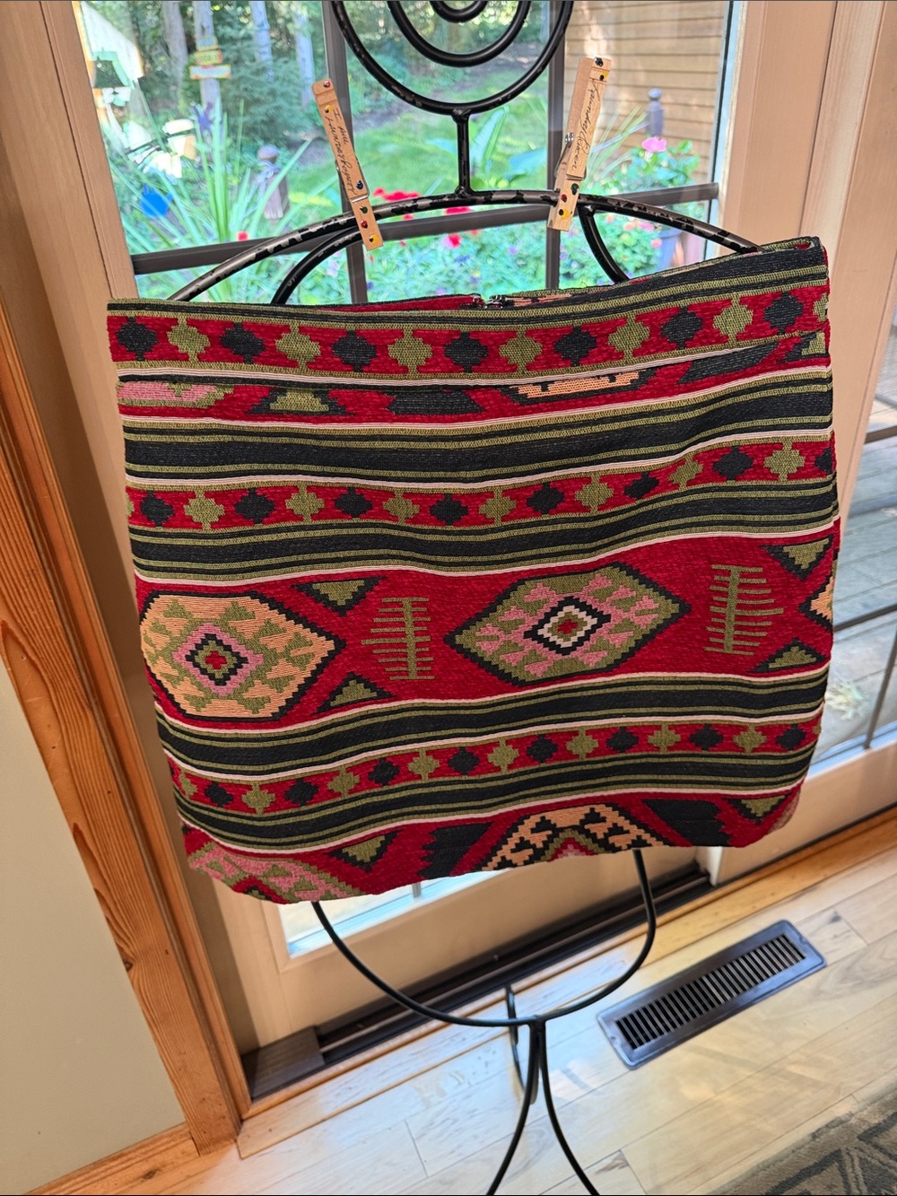 Blue Buttercup Raquel Woven Aztec-Pattern Red Tapestry Lined Mini Sz L Skirt